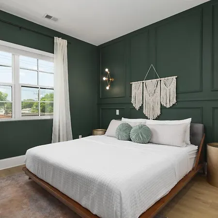 Stylish 5 Beds, 2 Bedroom In Trendy East Nashville